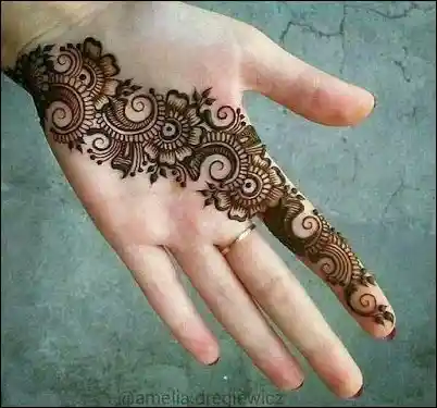 front-hand-mehndi-design