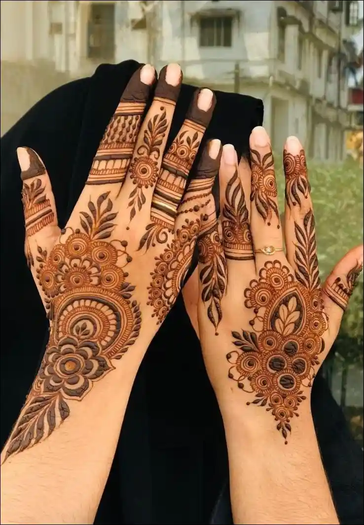 front-hand-mehndi-design