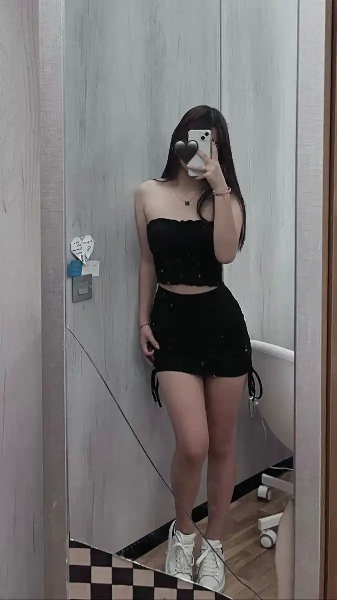 hijab-girl-hide-face-pic-dp