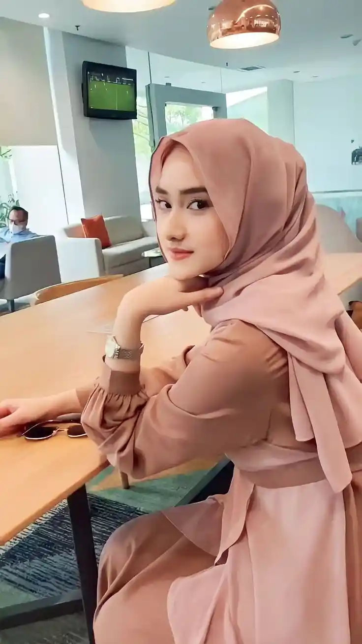 instagram-cute-hijab-girl-dp
