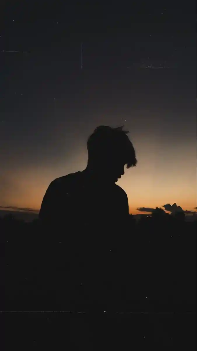 alone-dp-girl-boy-sad