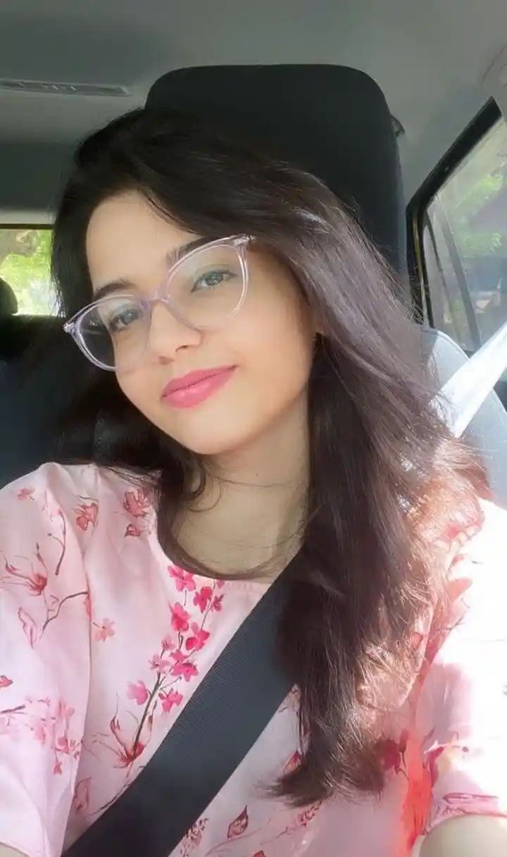 attitude-girls-dp-for-whatsapp