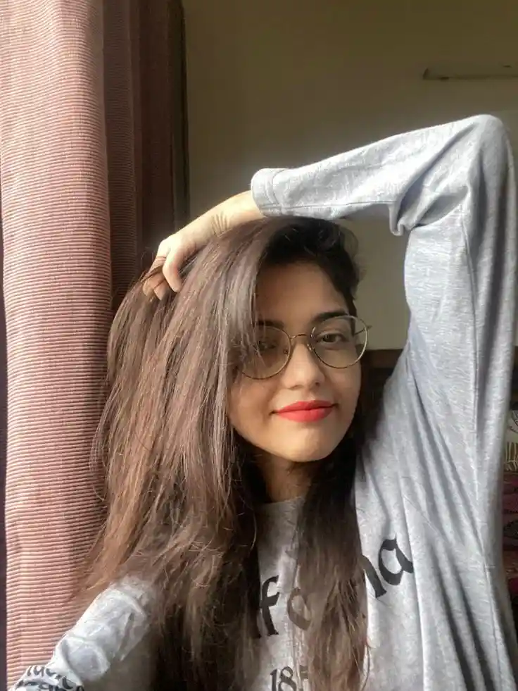 hot-girl-dp-for-facebook-dp