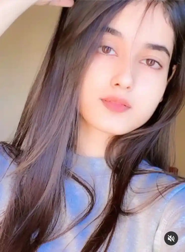 iphone-attitude-girls-dp