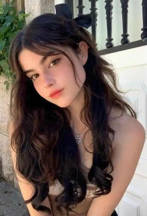 girl-photo-dp-for-whatsapp