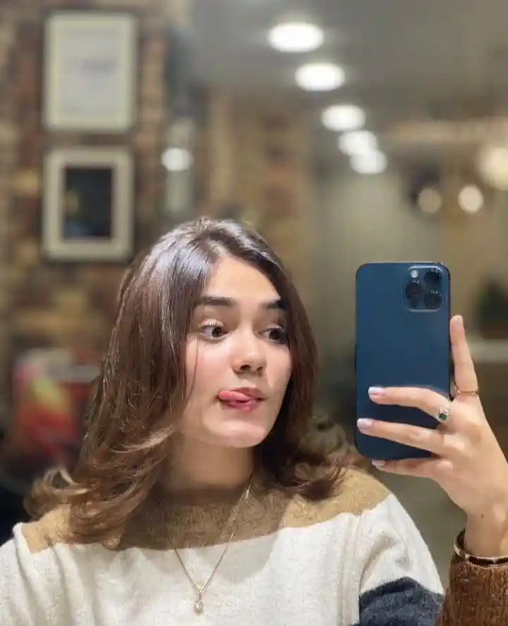 girl-photo-dp-for-whatsapp