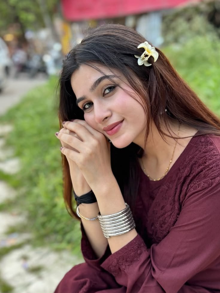 Cute Indian Girl Pic