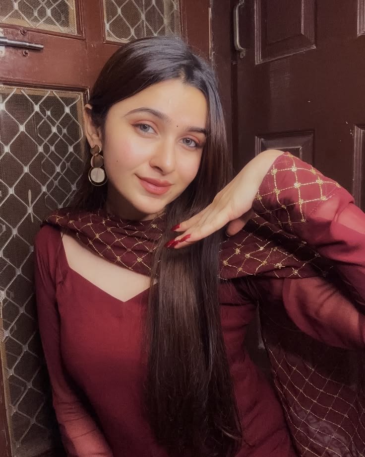 Indian Beauty Girl Photo