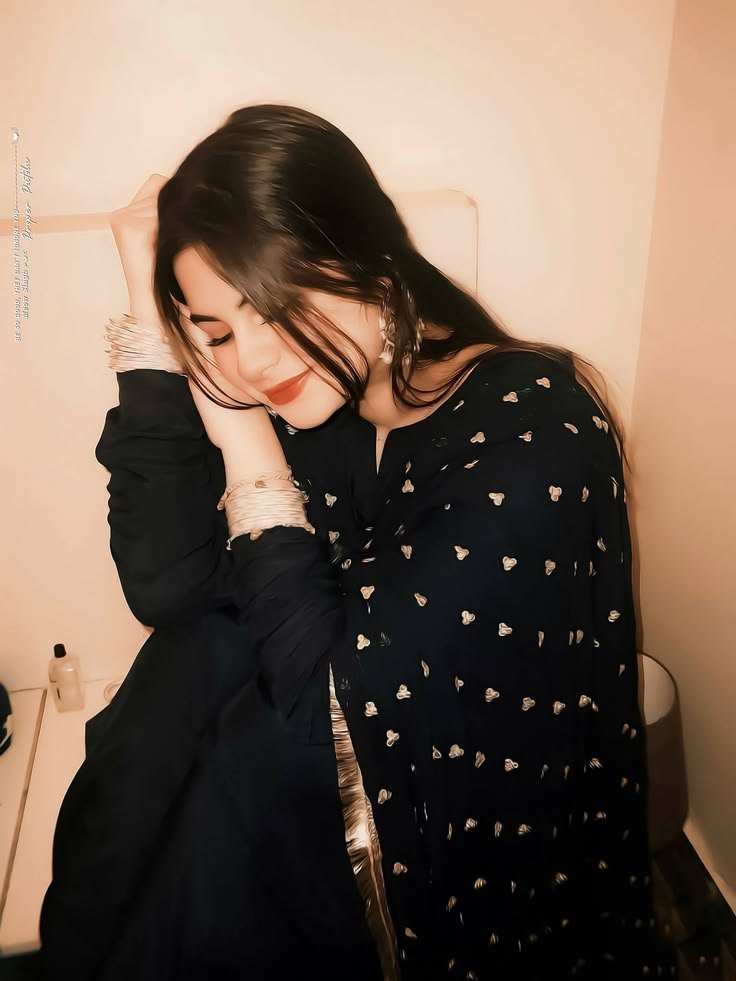 Indian Model Girl Photo